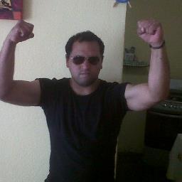 amante de la libertad y de la vida me gusta viajar,practicar deporte,dibujar y la buena musica rock,progresivo y metal, sencillo y trabajador y soltero...