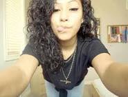 Moitié gwada moitié russe mes intérêt les etudes le sport la musique!! Les voyages a l'occasion kiss follow me