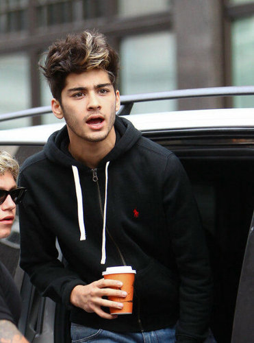 IF you Follow me and ill follow back!x JUSTIN BIEBER, One direction, nicki minaj, drake, Ed Sheeran my favourites.