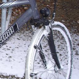 Rad_in_Aachen's profile picture. Auch wenn viele anderer Meinung sind: Fahrradfahren in Aachen ist praktisch und macht Spass!!