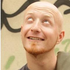 mąż, dziennikarz TVN24, nauczyciel, mistrz ceremonii (MC), animator społeczno-kulturalny... Po prostu niespotykanie spokojny człowiek!