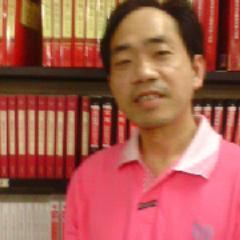 8964上街游行抗议邪恶,2006年天安门广场,白天点蜡烛抗议黑暗,被共匪拷到精神病医院,强制免费吃药住院4年半,飞越疯人院逃离,共匪跨省抓回,世界舆论谴责共匪,2011年6月10号半夜1点押我回家,装15个摄像头一帮人,24小时监控,禁止我出入家门,朋友们要看我进不了门,离开却被抢走身份证手机等,至今如此迫害软禁我