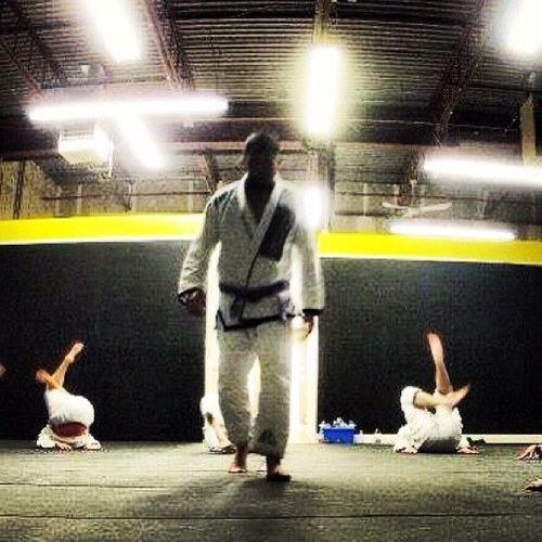 Owner/Head coach 905 Brazilian Jiu-Jitsu Academy. Owner/Creator of Martial Arts Driven Exercise.Jorge Britto #BLACKBELT