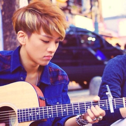 ( ` @_Sugarrushrp : lunafly's yun : 94 liner : a perfect day to fly away~ ; 팍.  )
