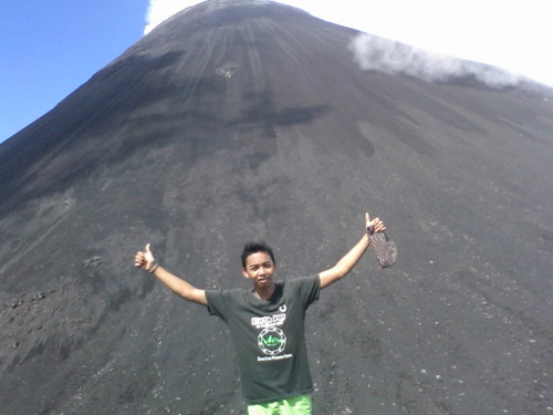 | I'm a Nature Lover's | Life is a Adventure | My Life My Adventure | I Love Climbing | (= Jesus is Number one =)| #HalaMadrid