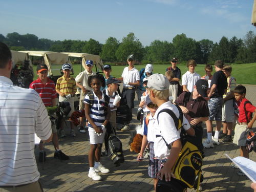 Junior golf inter-club play for membership youth at St. Louis area country clubs, affording our youth the privilege to play St. Louis' best private clubs.