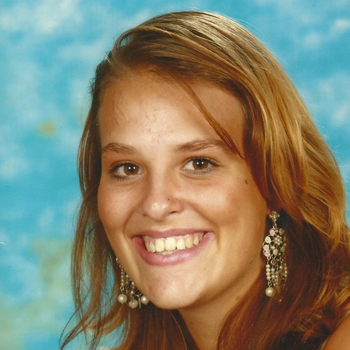 Help Monique uit Noord-Holland. In 2011 raakte zij zeer zwaar gewond bij een auto ongeluk. Nu verdient zij een 2e kans. Help jij ook? #4monique