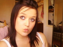 briannaz44's profile picture. How are ya And thanks for stopping by i enjoy pizza playing on myspace oh and I forget to mention make up lets tweet