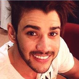 Criado em: 19/01/11 e seguido pelo Gusttavo no mesmo dia! ''Te ver sorrindo por toda vida'' ♥
