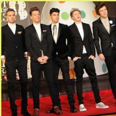 10/05/2014
One Direction = Minha Vida
