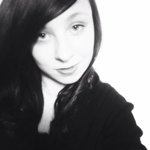 AngrykidMel's profile picture. Nobody cares, go away.