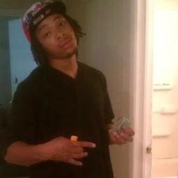 MAN LOOK ..IM A YOUNG MONEY GETTER 4RM DAY ONE  ..LAID BACK BEASTIE WIT THE BARS LIKE A PRISON FUCK WIT ME...E.M.F.4N .O.D