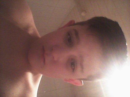 um my names Sam follow me I follow backkk