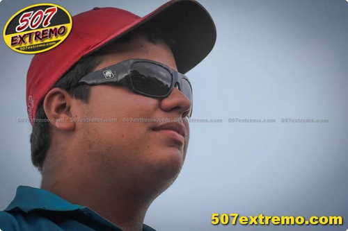 arnoldtorrazza's profile picture. El mejor guerrero no es el que triunfa siempre.. si no el que vuelve sin miedo a la batalla...