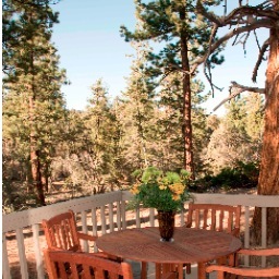 Whether you are seeking a luxurious romantic getaway or a wonderful family weekend, Cienaga Creek Ranch is an idyllic retreat for any season or reason.