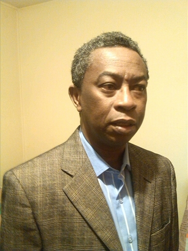 Journaliste professionnel ;
 Past-President de l'Ordre des Journalistes de Madagascar ;
 Ancien membre de la CENI