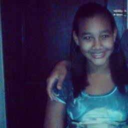 JenniM0112's profile picture. Soy amigable, sinpatica , un pokiito loca pero...,amo mis amigas , mi vida es 1D Ahora tambien AURA ,Odio:Las mentiras ,sigueme y te sigo :D