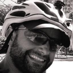 De bike, na magrela ou no pedal...como treino, transporte ou lazer.