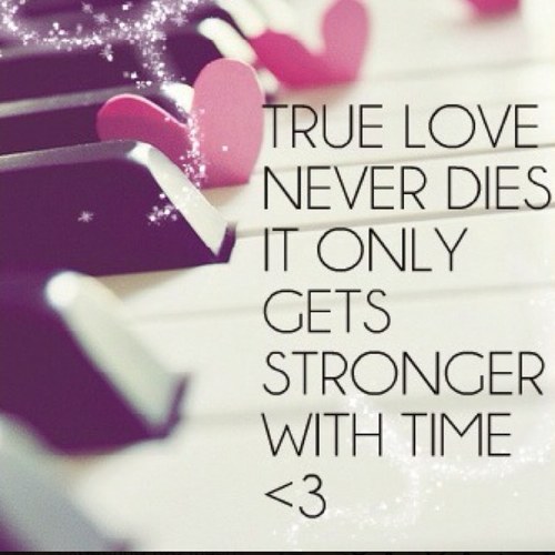 Singer/songwriter 13 DIRECTIONER!!! Love u all x.