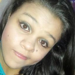 Sou Mato Grossensse, adoroo Musiicaa, Makees E Sapatos, Sou amiga de Todoss' ;-)