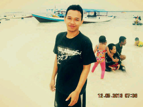 @NOAH_ID @R_besar @DorvelDave @DiDevirzha @Arsenal @juventusfc @realmadrid is my favs, & @delpieroale is the reason i like football.