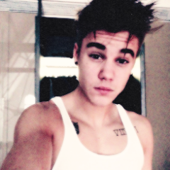 @princejbdrew @RadieteSwag @itjusdrauhl @0mgcody @11ofjanuary @kristendobieber @simpsonizerBRA @spinharryspin @g0ldkidrauhl |@justinbieber Na minha bio forever!