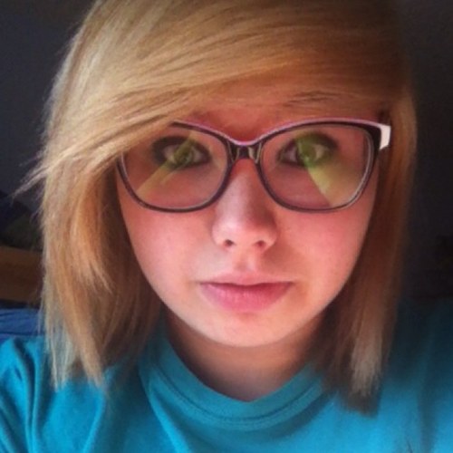 harmharm1014's profile picture. I am a Directioner, hockeyplayer, singer
Snapchat: harmharm07 
Instagram: harmharm1014
Living life :3