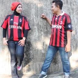 Tetap Semangat,,,!!!
#ForzaMilan
#weareacmilan
❤️🖤