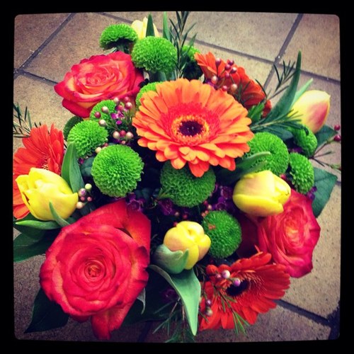 We offer unique wedding designs, floral bouquets, home decor and so much more! Like us on Facebook !