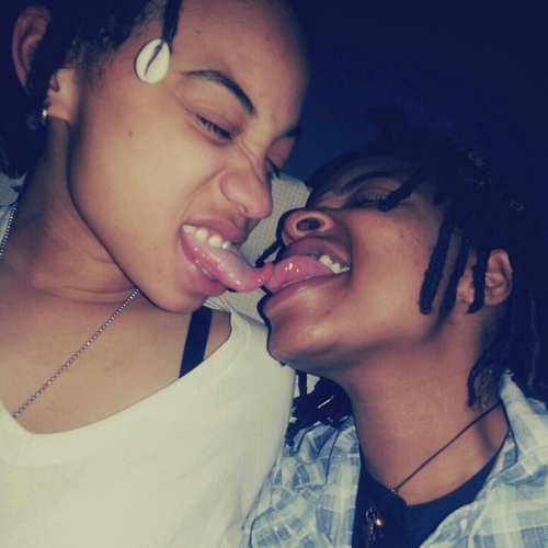 Shared Account Between 2HIGH Ass Lesbian. We are VERY Much inLove with Each Other Nd Ganga ;) MENTION Our Asses for ah Follow Back ! 6.21.11 ✌PEACE.LOVE