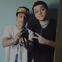 Minha mãe diz que eu sou bonito haha'