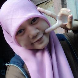 rahmawati_pesek's profile picture. emboh ora mudeng --