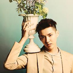 แอคหลบลิมิตและไว้ฟอลกลับของ ด.ช.เงิงศักดิ์สิทธิ์ ( @KRIS_ExoBB ) ♥