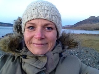 emilyboojones's profile picture. 