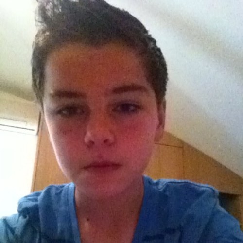 Ik vind bijna iedereen aardig  en me beste friends zijn  chloe aezani bram dieke jiske charlotte camiel nicky denise deniz tom en mats  jullie zijn cool