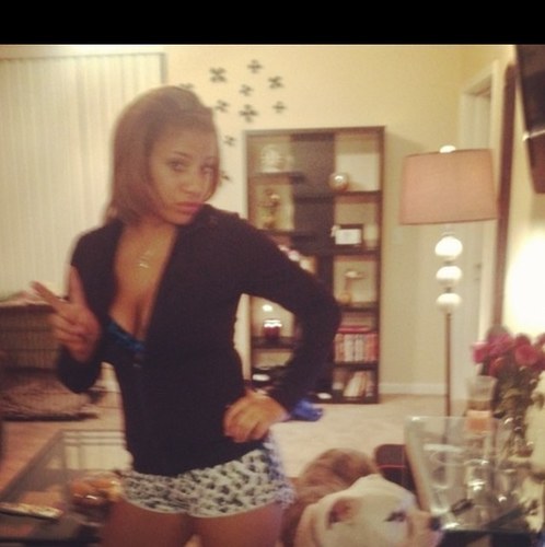 kayannken's profile picture. it's kayleigh bitch.