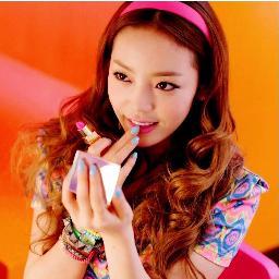 ฉันฮาร่าสาวน้อยวง KARA ฉันนิสัยดี  ฉันเป็นมิตร ฉันคุยได้หมดทุกคน ลองฟอลมาคุยกับฉันสินะ^^