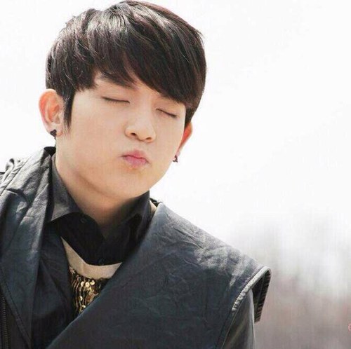 : ) @lovelyRicky_bot ： Rikifugu *