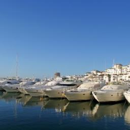 Real estate for sale throughout the Malaga Spain area. We follow back as a courtesy!