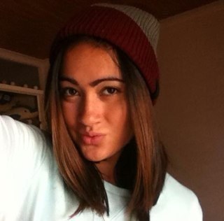 17, West Australian!! INTO FRANK OCEAN & KENDRICK LAMAR! loving my longboard, accents, david natkanski,foreign strangers and adrenalin!