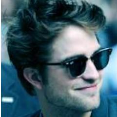 Ericben1112's profile picture. In ❤ with craziness, business reviews and #YOLO