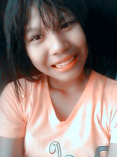 Amploy123's profile picture. ชื่อเเอมพลอยน่ะค่ะ เปนคนทรรมดาๆๆคนหนึ่ง ที่ไม่สำคันกับผอ.ช้อย© ____©^____^ ยังไงก้ติดตามพลอยเยอะๆๆๆๆน่ะค่ะ จุ๊ฟฟฟ เปนกันเองน่ะ ม่หยิ่งเปนคนสบายๆๆๆย่ะคิคิ :) 3