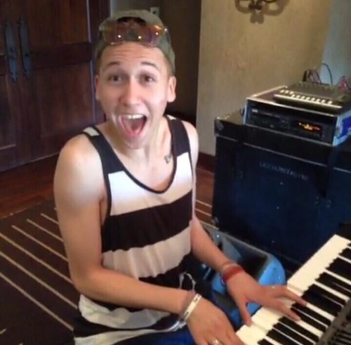 Fan account for Devin Velez! WE LOVE YOU! 3rd devin velez fan account! I wish @devinAl12 was my lover so he could sing to me♥DEVIN FOLLOWED 2013-04-06
