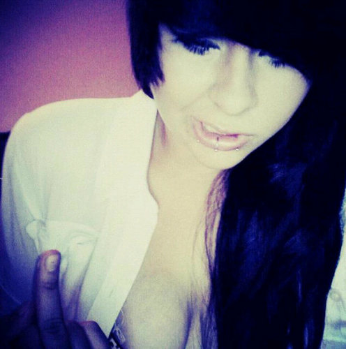 yesikitaloka's profile picture. LOCA DE NACIMIENTO, AMO EL MAR Y SOY UNA MUJER LIBRE DE PENSAMIENTO