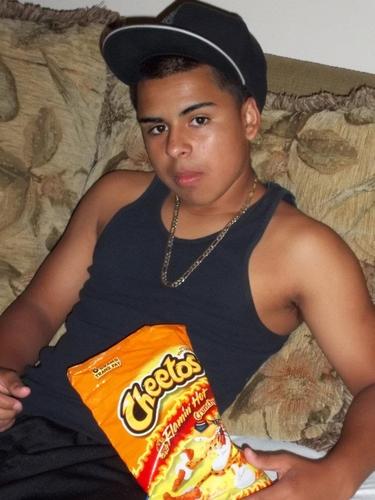 Justin_Flores69's profile picture. 