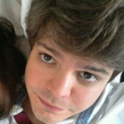 R2Landa's profile picture. Chef produit, passionné d'audio visuel et haute technologies