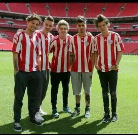 @real_liam_payne @harry_styles @niallofficial @zaynmalik @louis_tomlinson