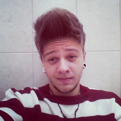 Vamo vive sem complicar poha ' http://t.co/RLoIOArsZC…