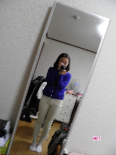 ha_jin00's profile picture. 안녕하세요