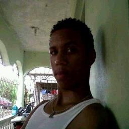 hello my name is Edward reyes,tengo 16 año me dedico a mi estudio,vivo en republica dominicana y soy orgulloso de ser dominicano....